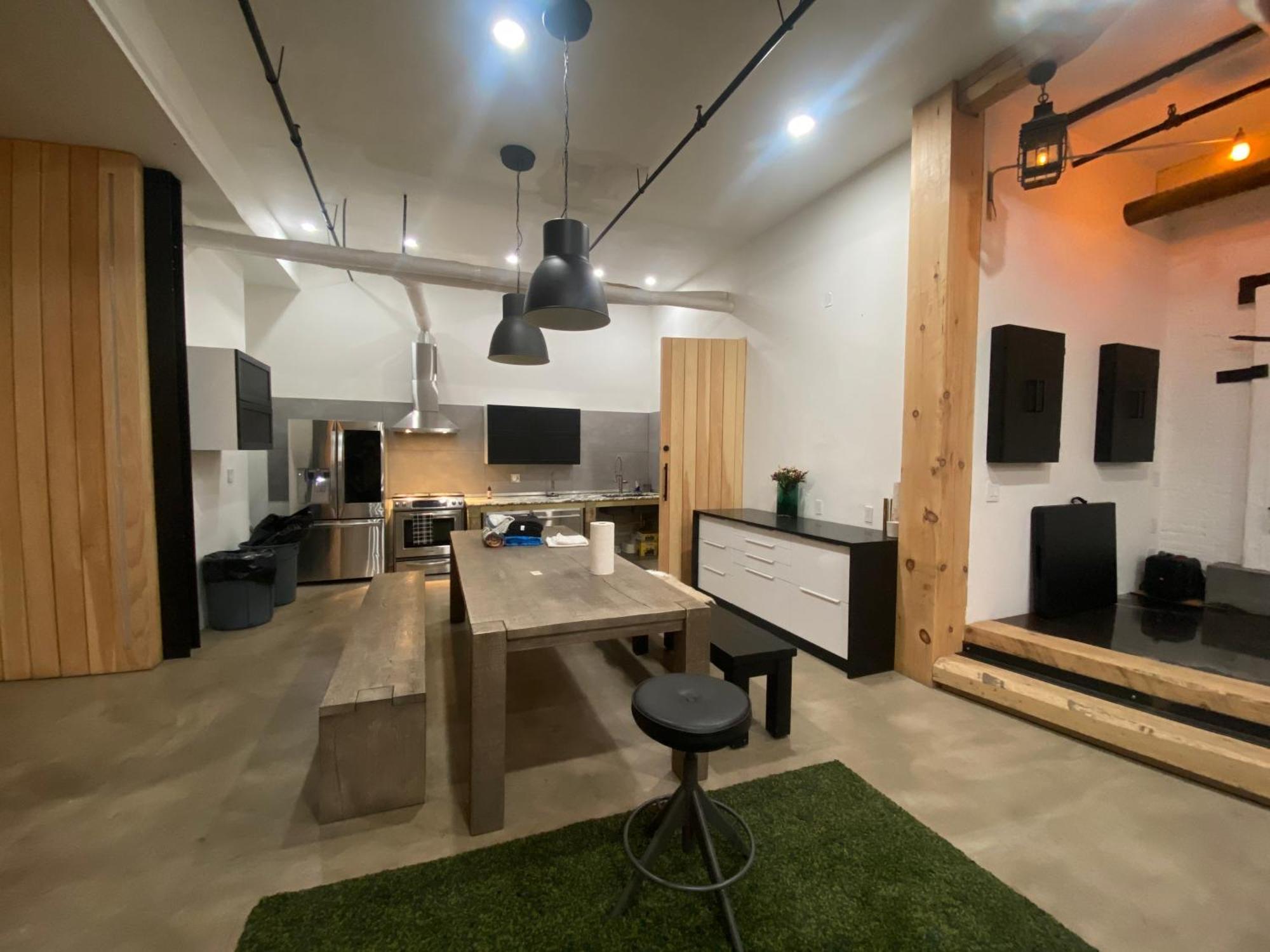 Apartment Extraordinary 3 Bedrooms Gigantic Loft