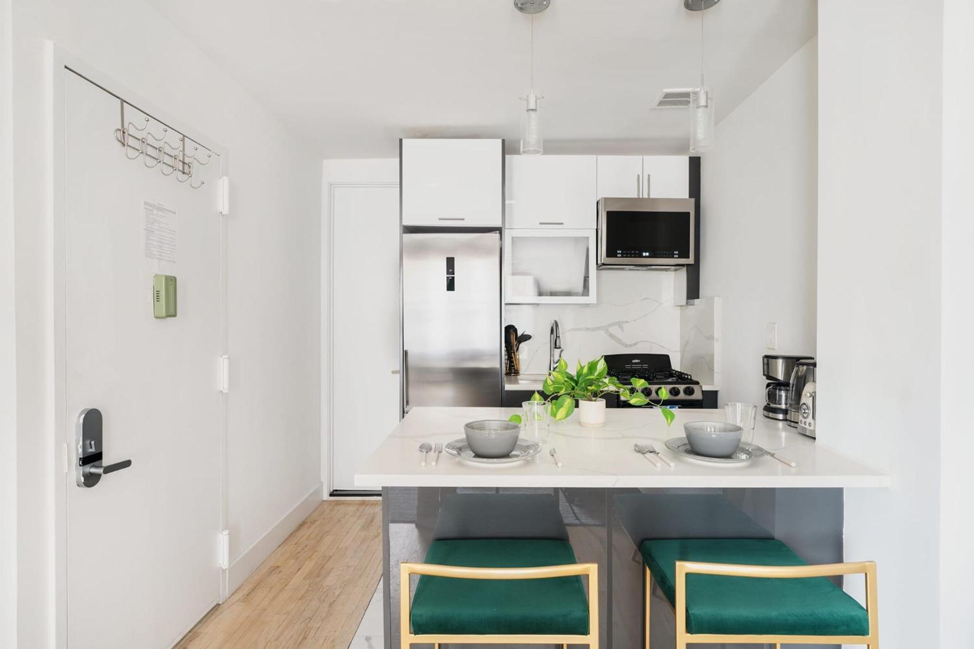 1597-phn Ph Duplex -private Outdoor 2bath Apartment *
