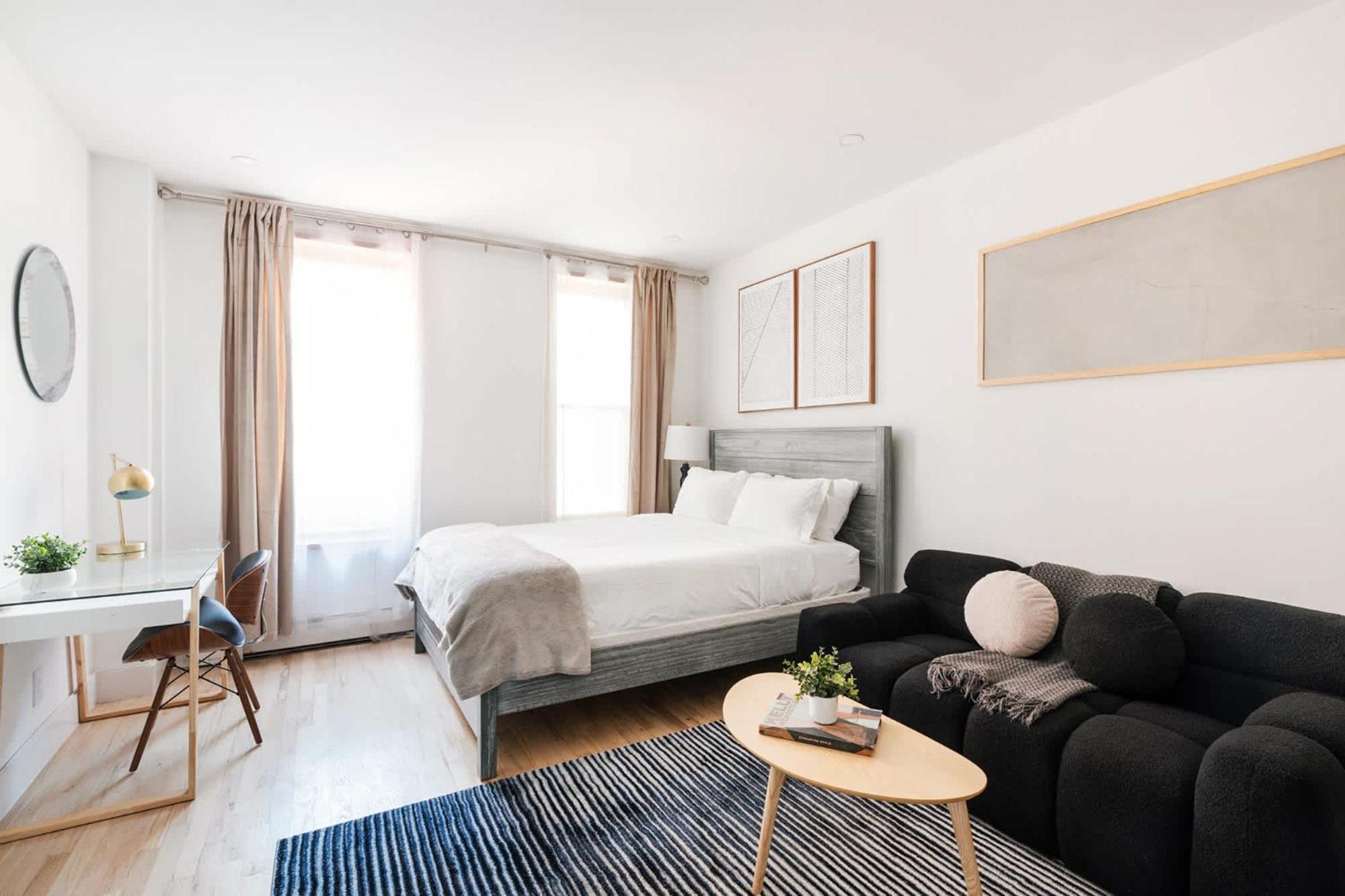 1597-14 New Renovated Rime Ues * Nova York
