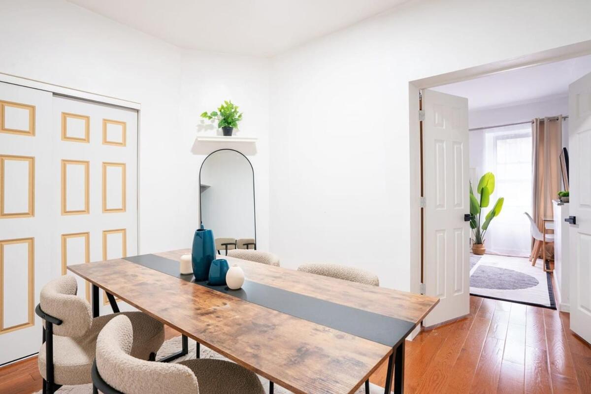 454-3e Prime Location 1br Newly Furnished
