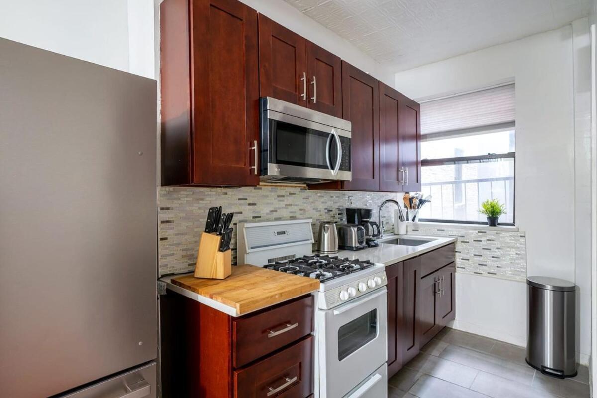 Apartment 454-3e Prime Location 1br Newly Furnished New York