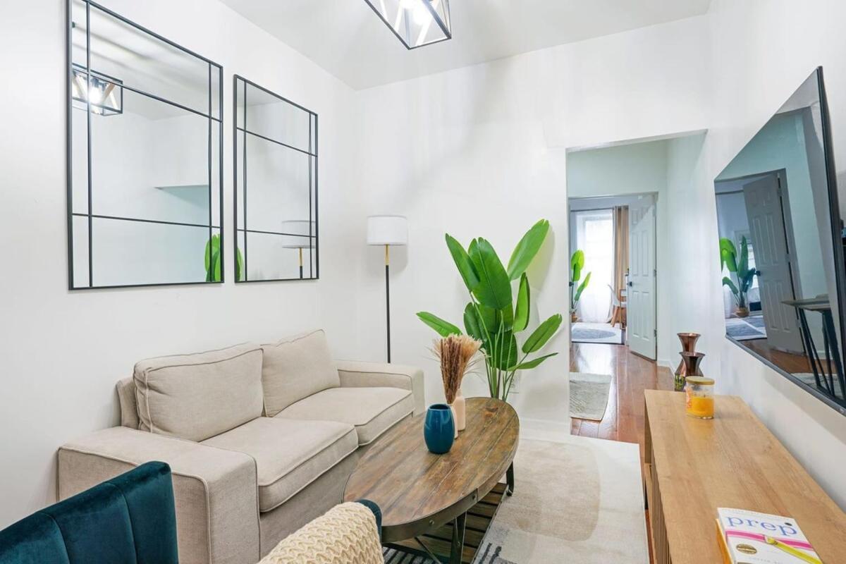 454-3e Prime Location 1br Newly Furnished * New York