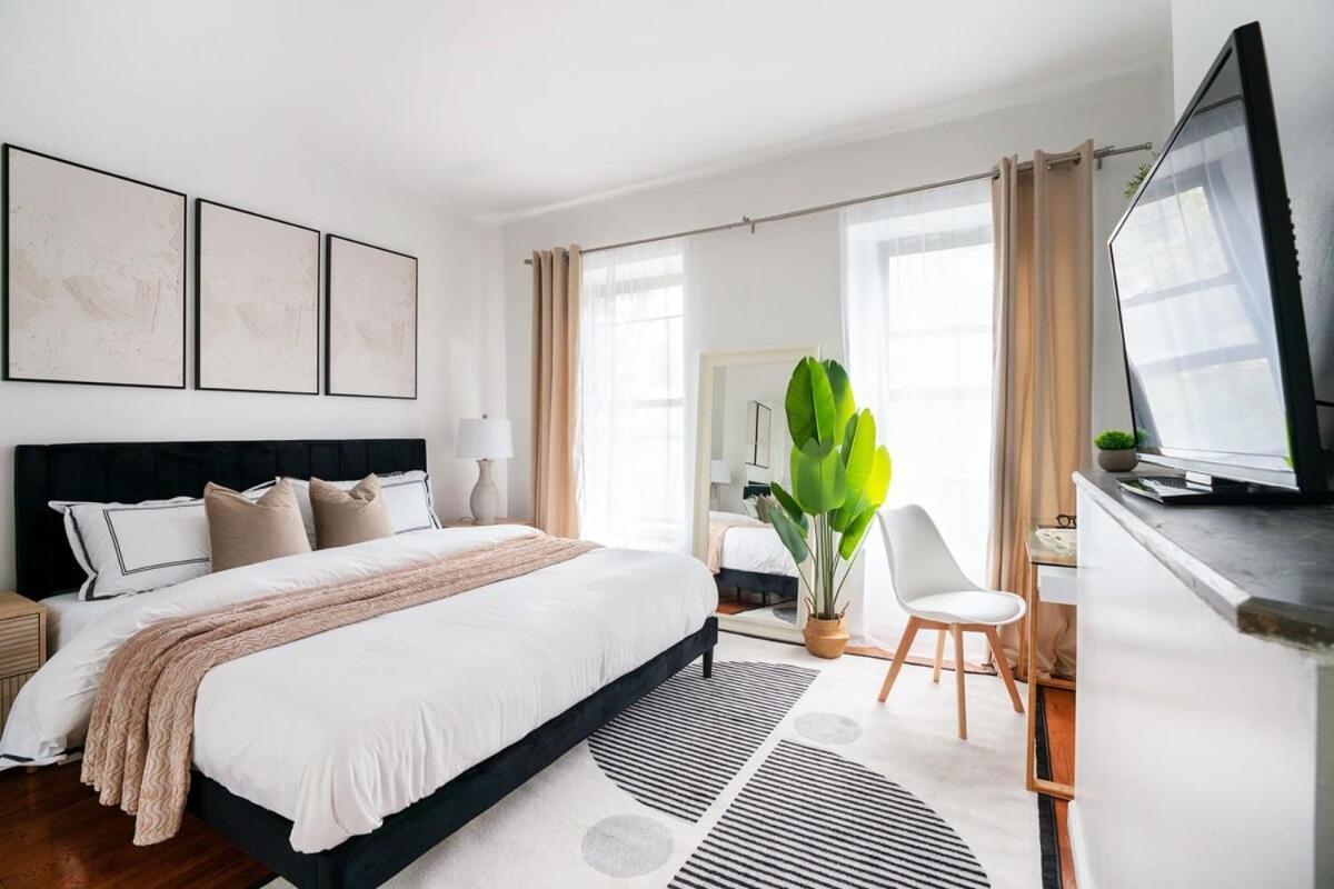 Apartment 454-3e Prime Location 1br Newly Furnished *