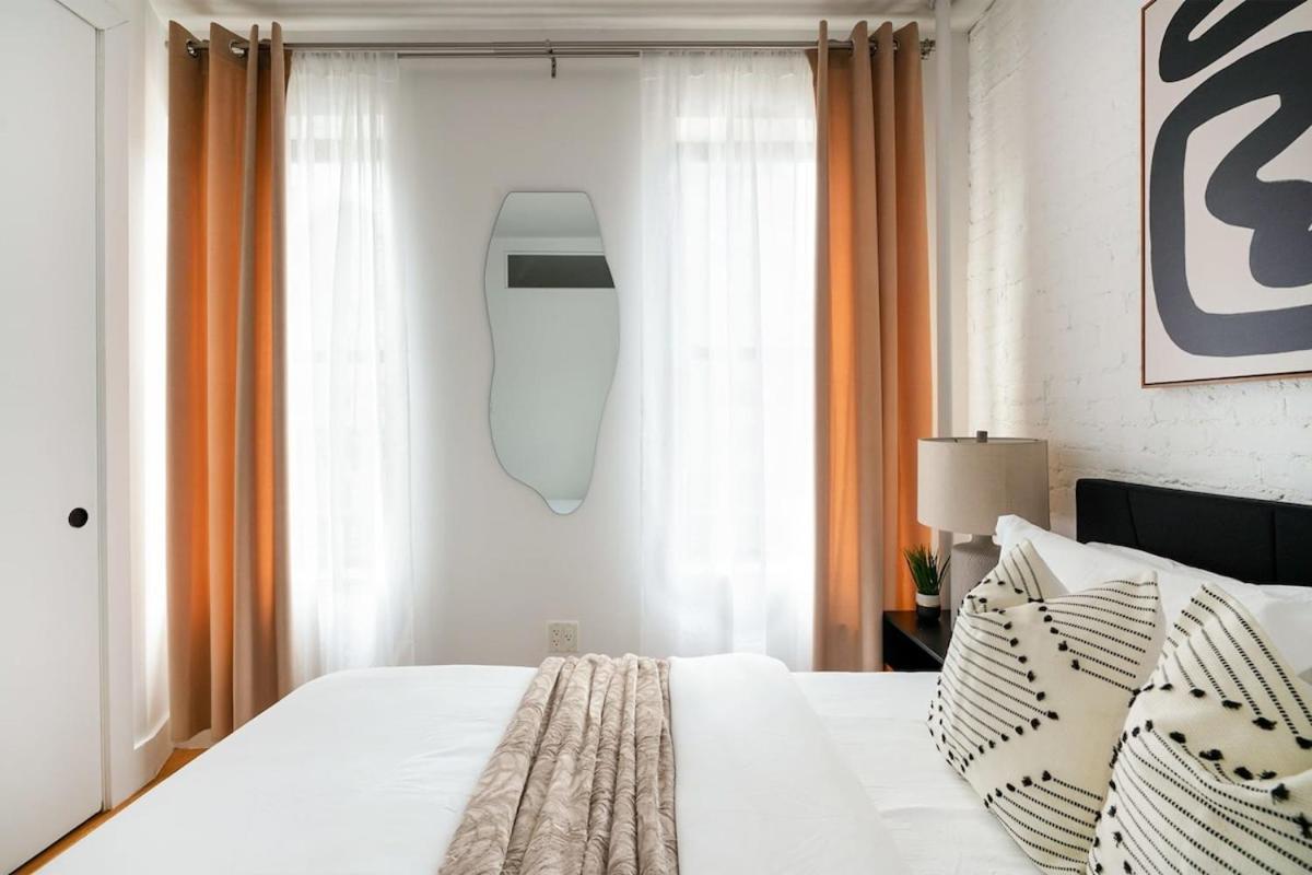1290-6 Newly Renovated 2 Bedrooms In Ues Apartment *