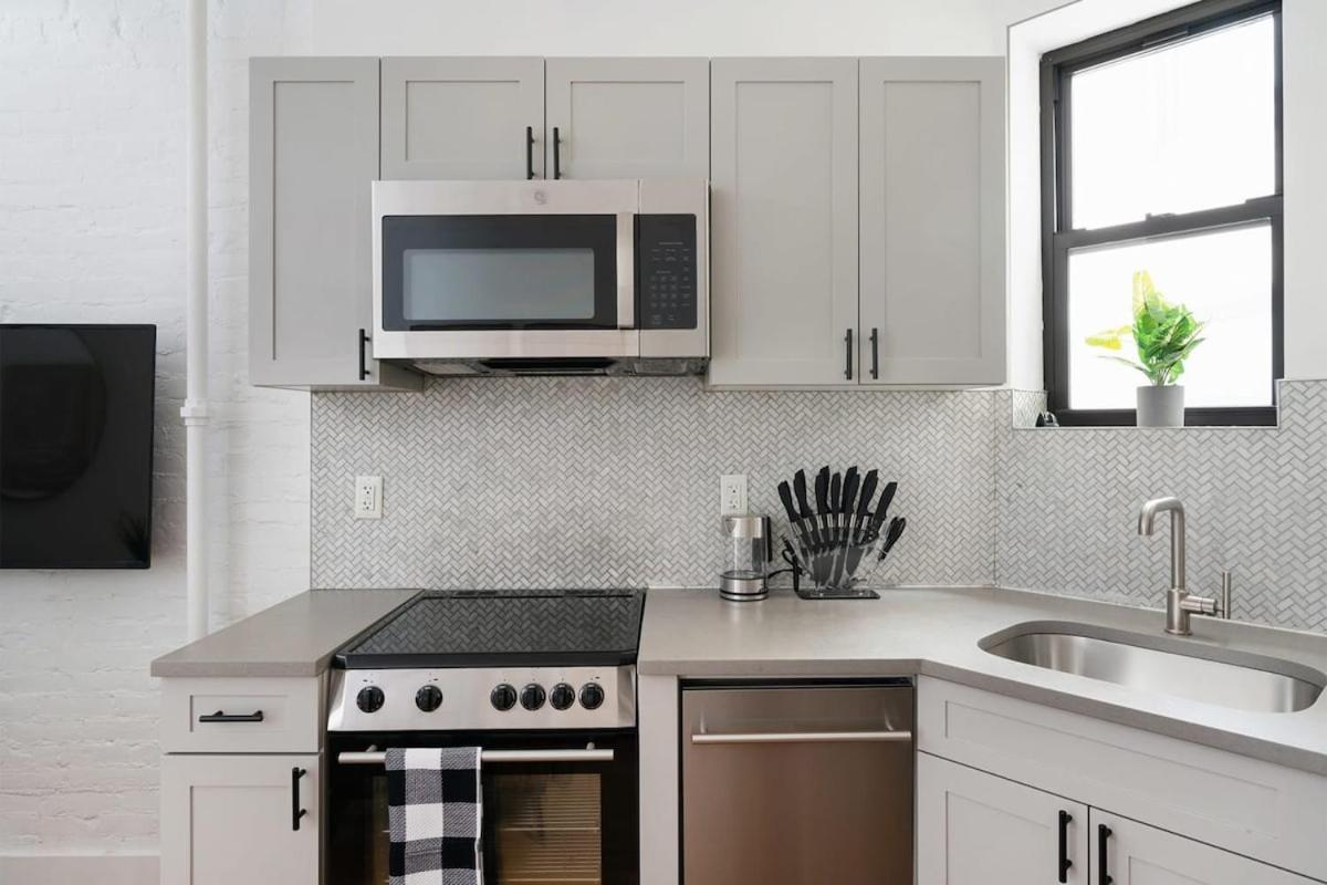 1290-6 Newly Renovated 2 Bedrooms In Ues * New York