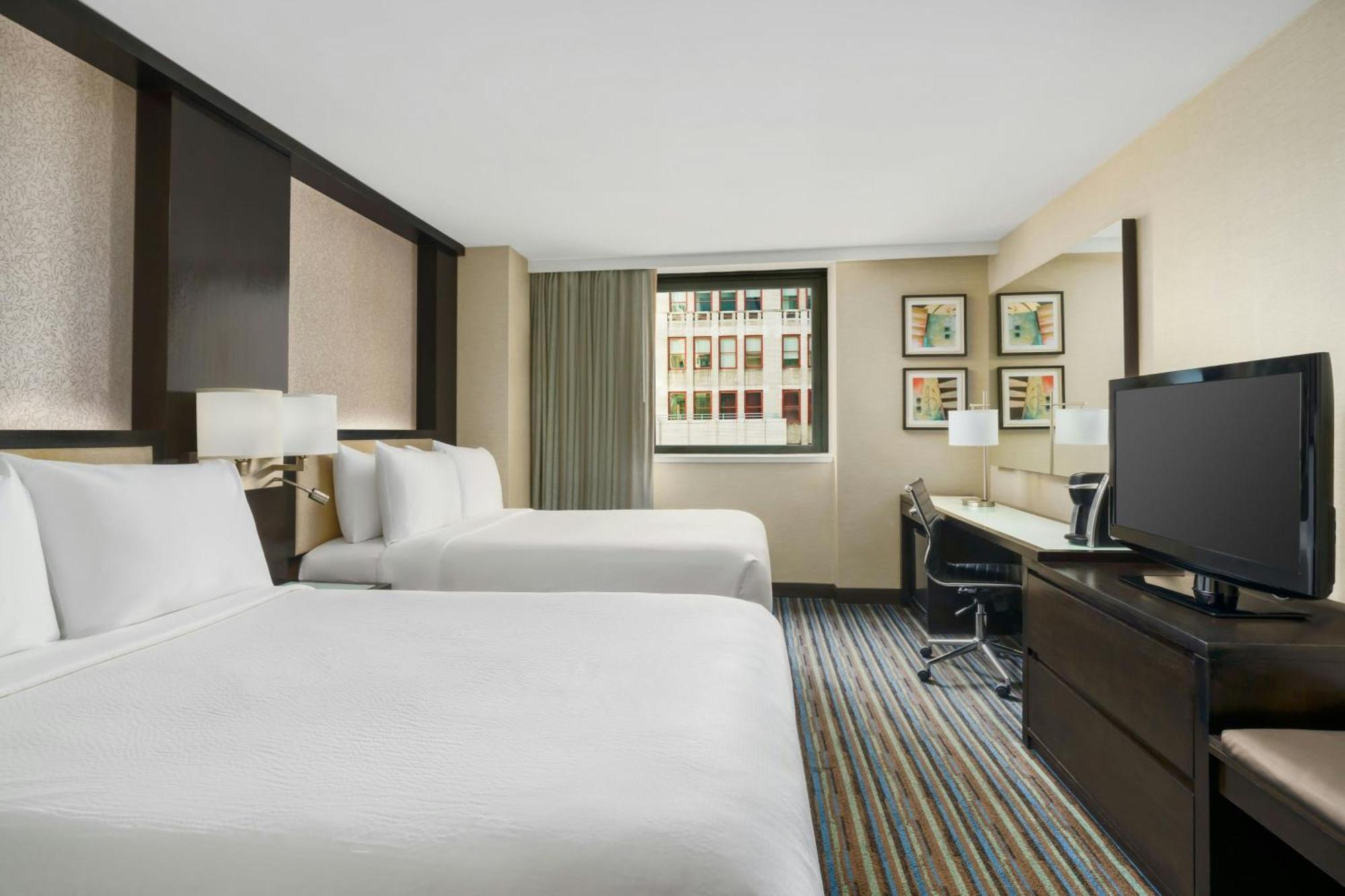 Courtyard Manhattan/times Square Hotel New York