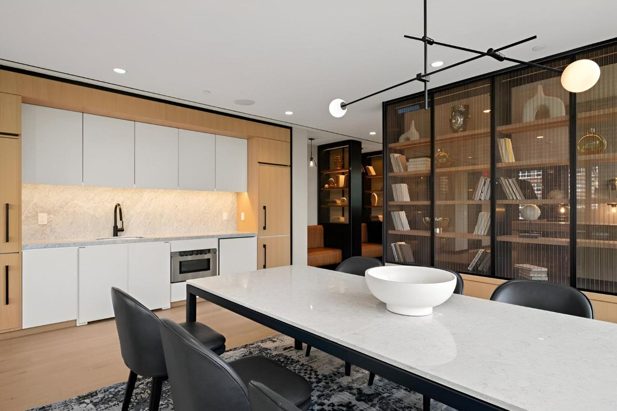Brooklyn Serenity - Luxe Comfort With Amenities Apartamento