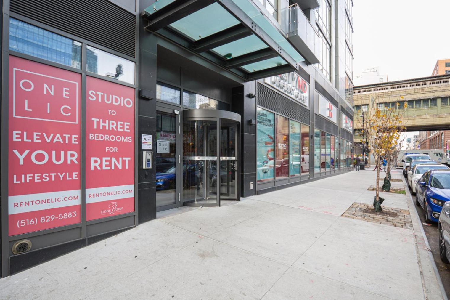 Lic 2br W Gym Dm Elevator Private Balcony Nyc-769 Apartment