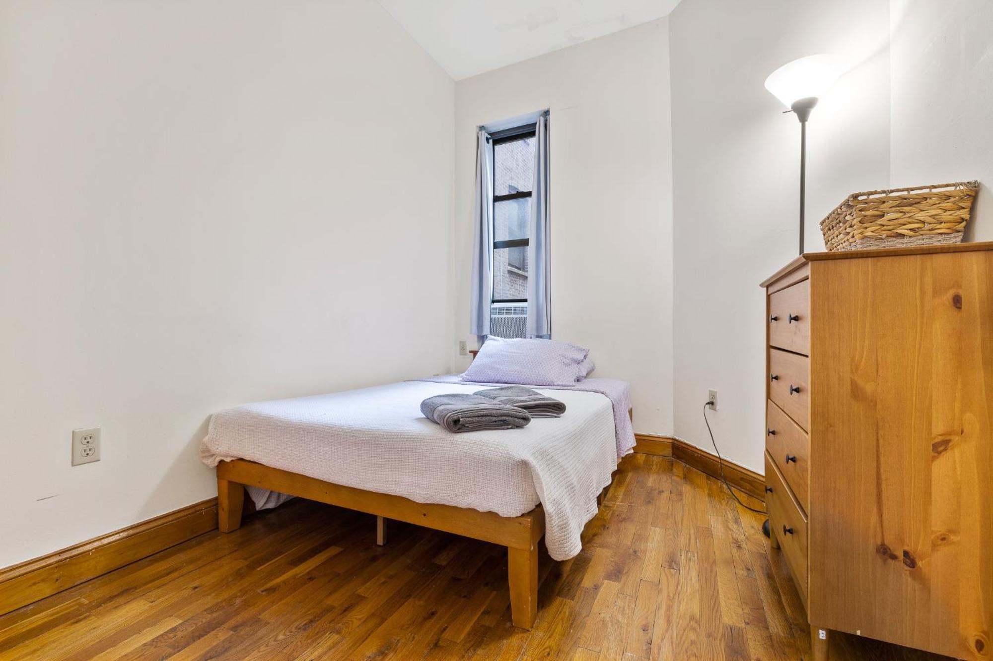Living Columbia University-1 * New York