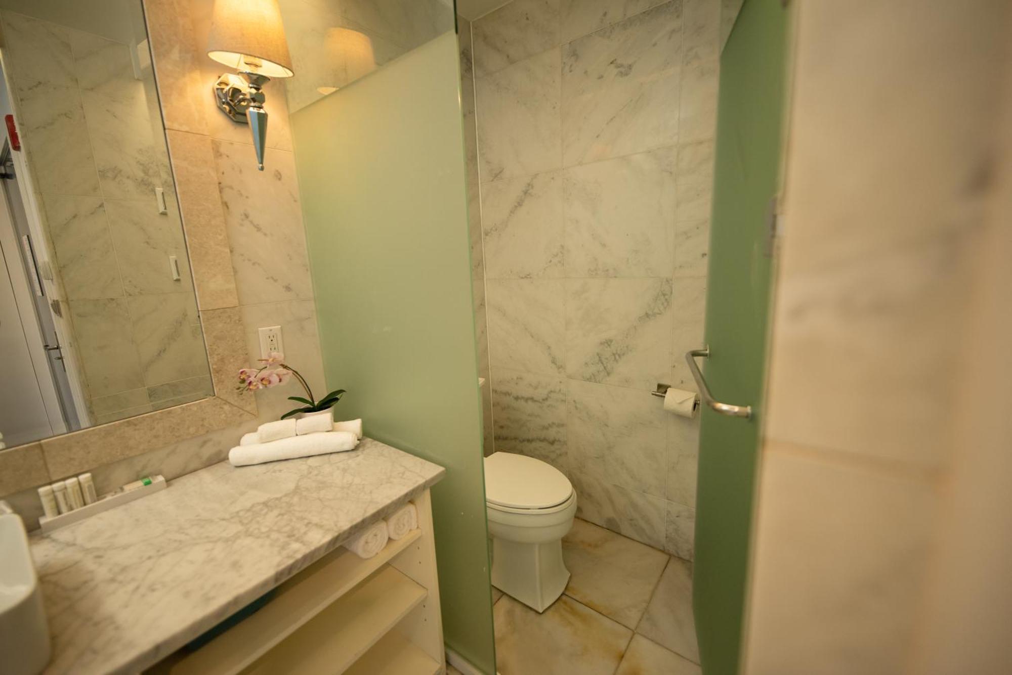 Hotel The One Boutique 3*