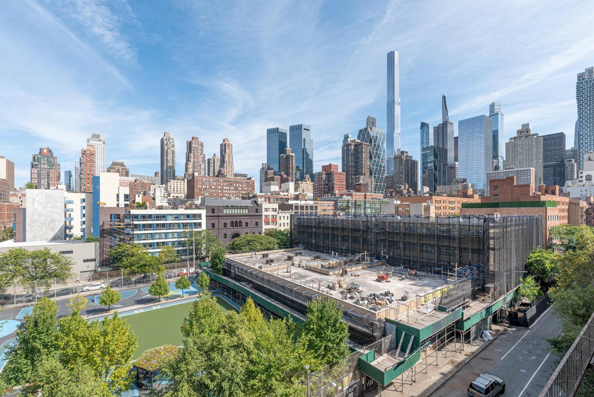Apartment Amazing Furnished 1 Bedroom Penthouse Midtown West *