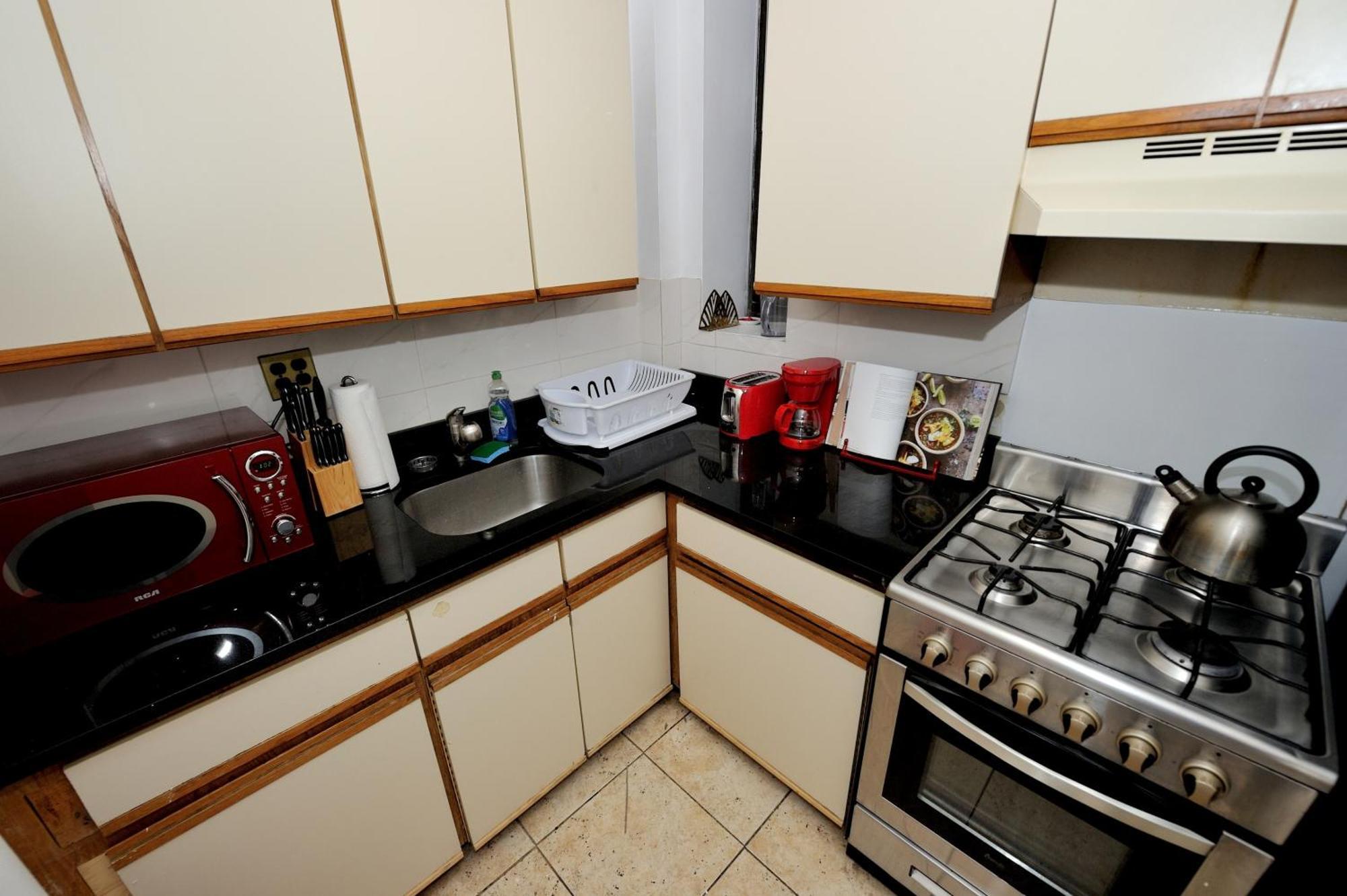 3br In Big Apple Apartment