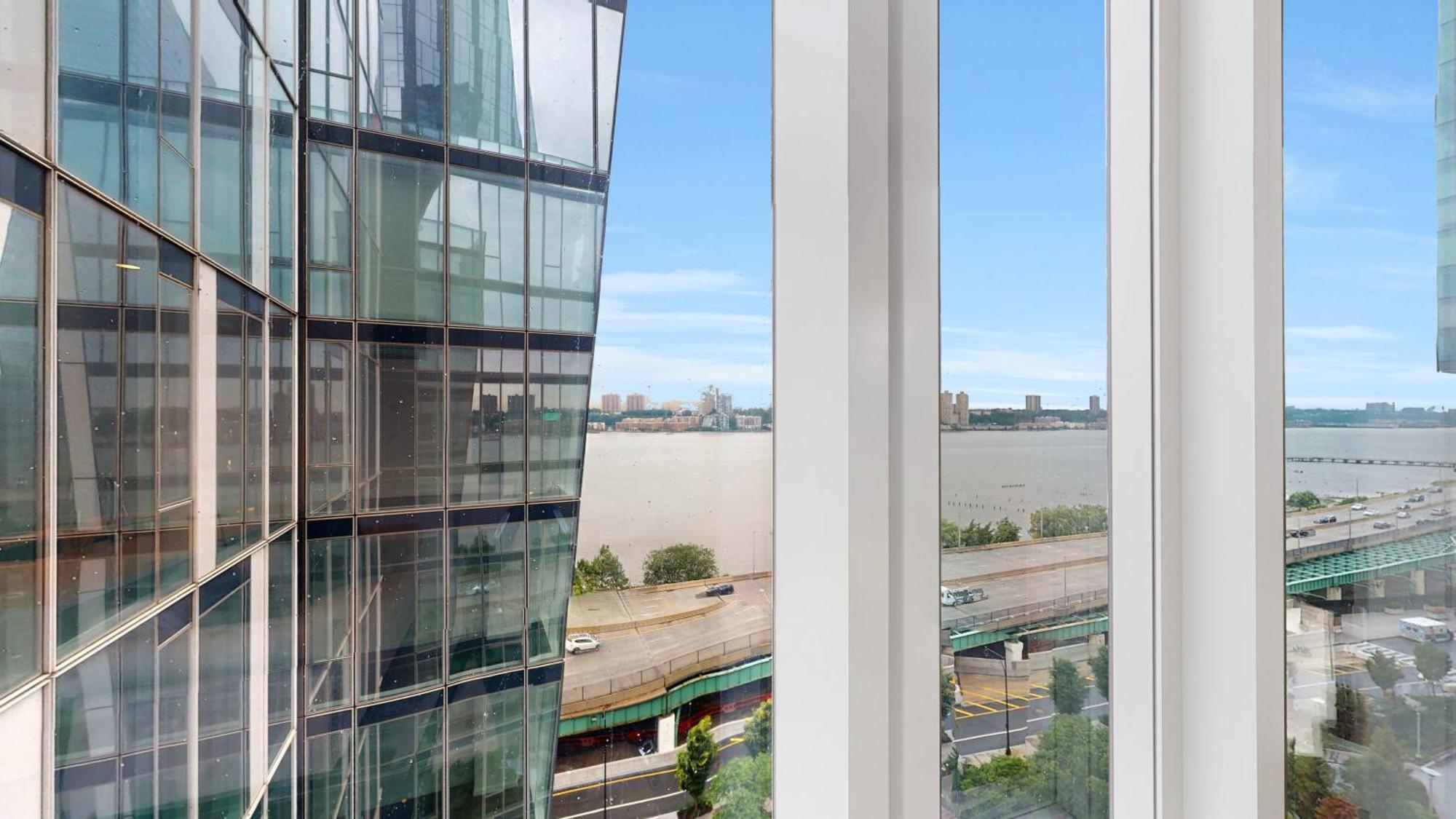 Amazing In Upper West Side Apartment