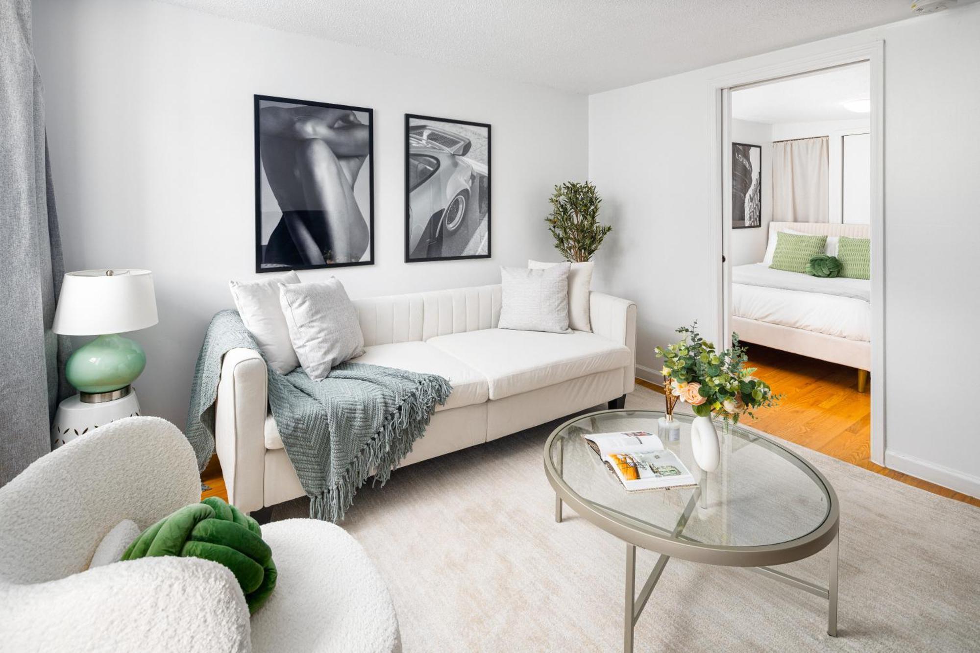 Spacious In Manhattan Apartment New York