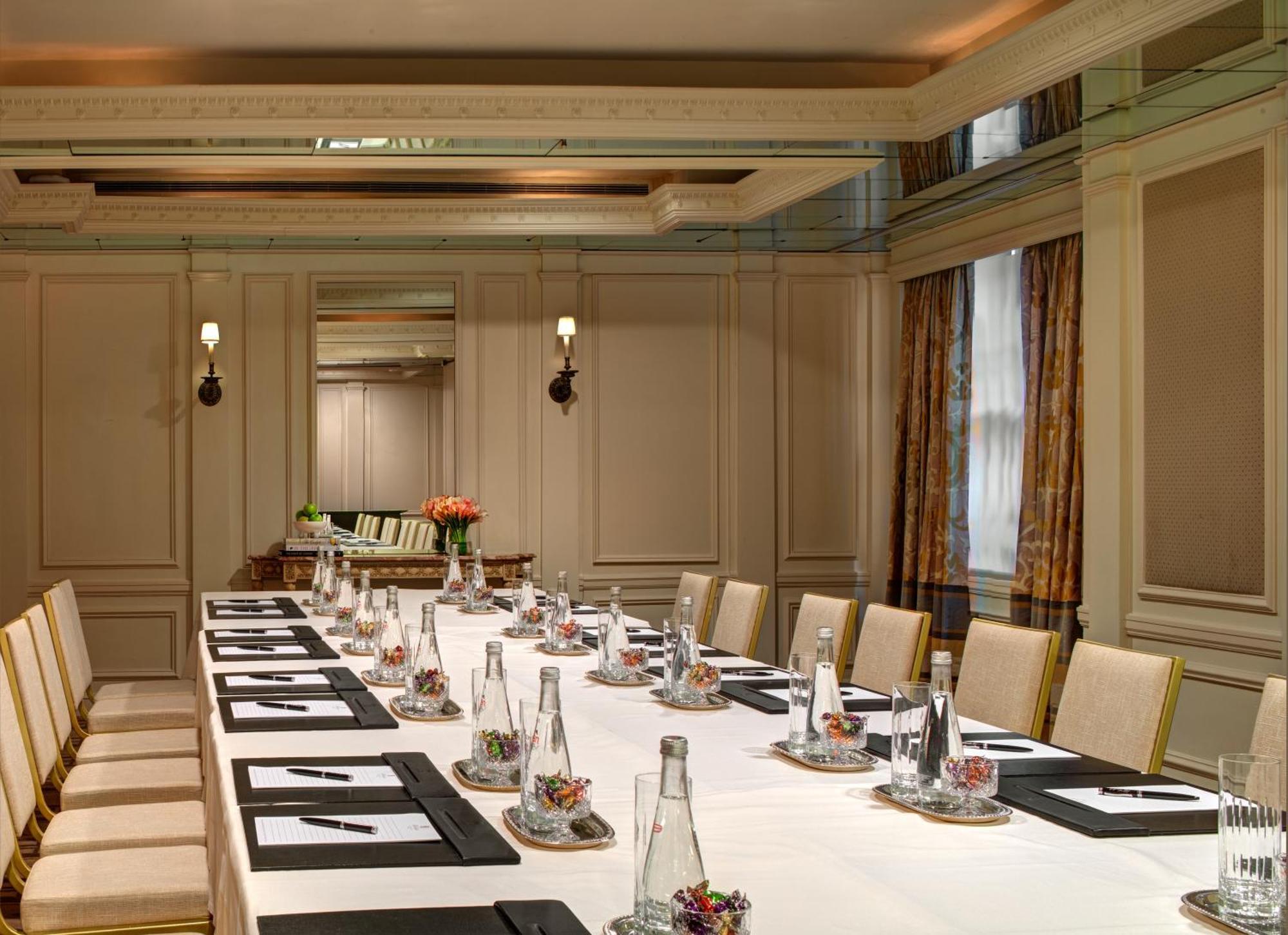 Hotel The Carlyle, A Rosewood New York