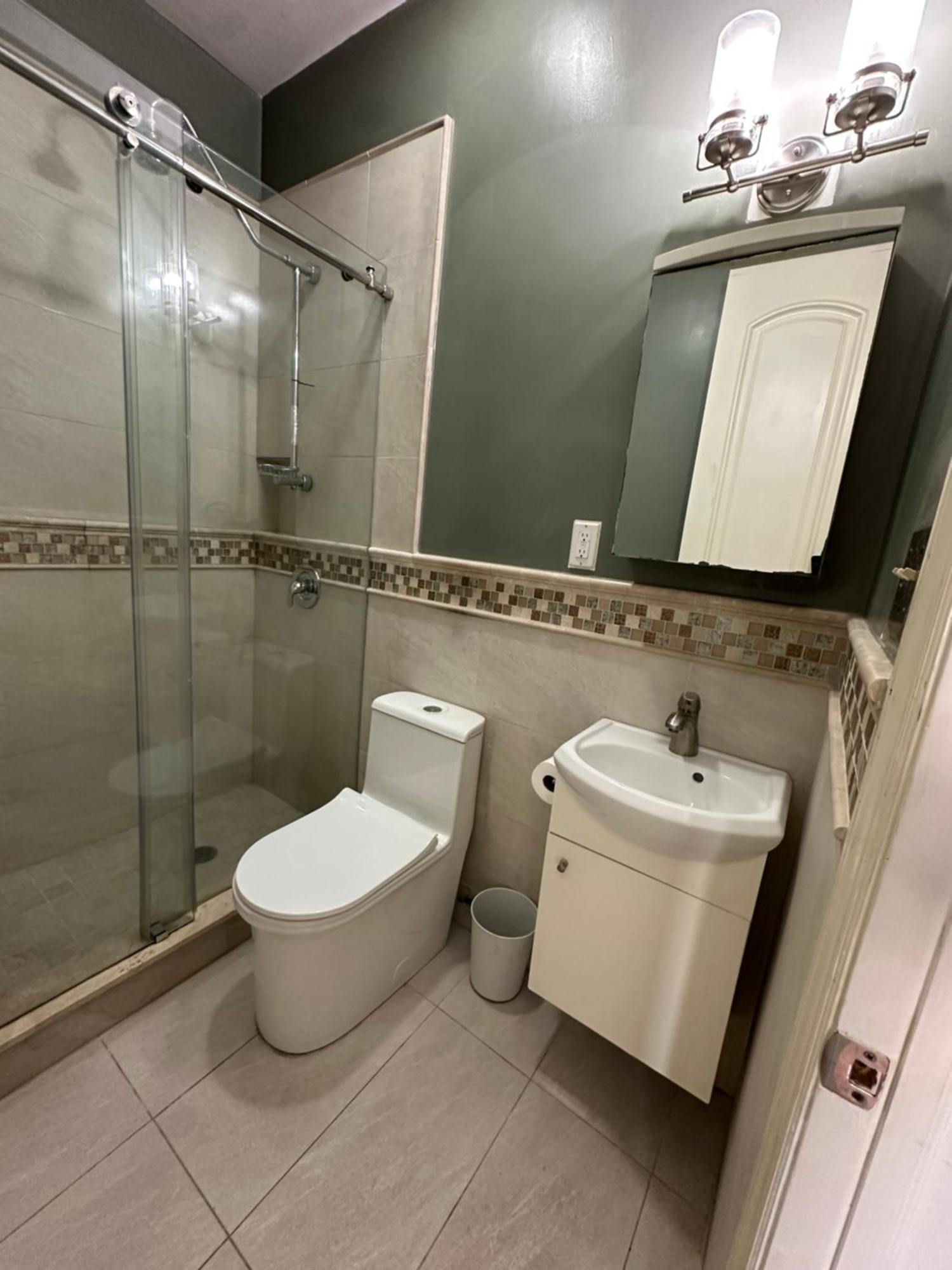 Private Private Bath Homestay *
