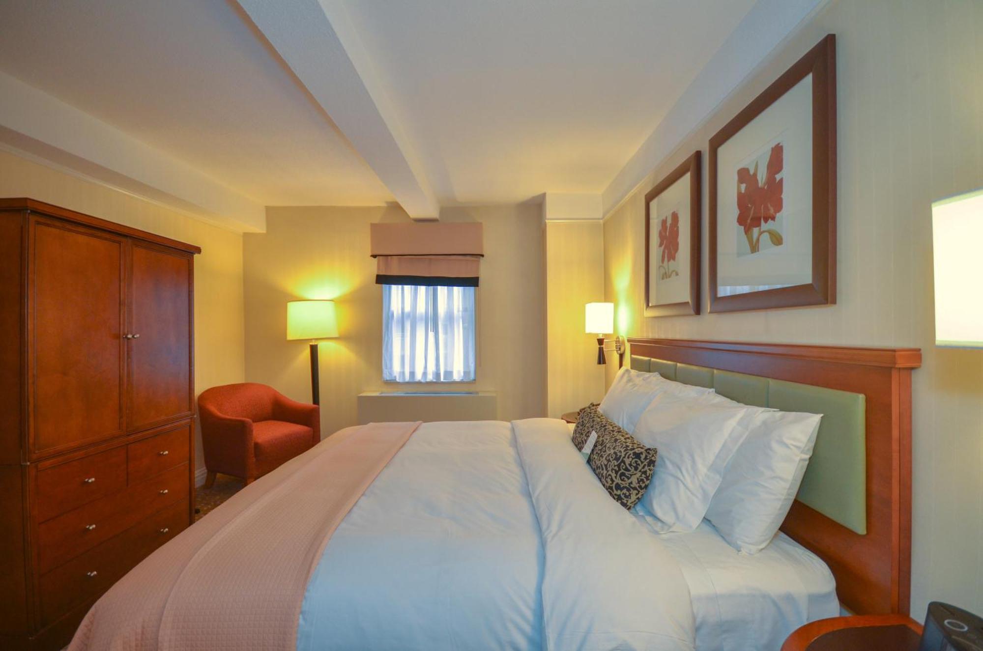 San Carlos Hotel 4*