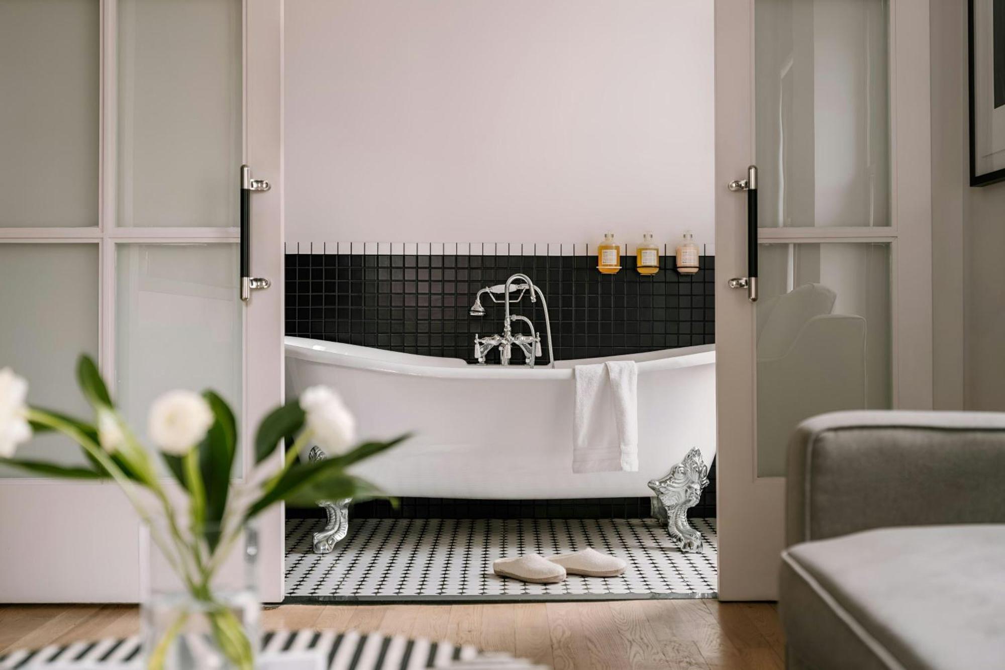 Sonder Duane Street 4* New York