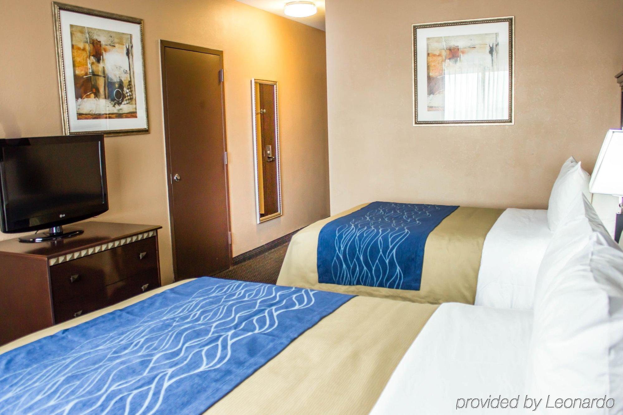 Travelodge By Wyndham Queens 3*