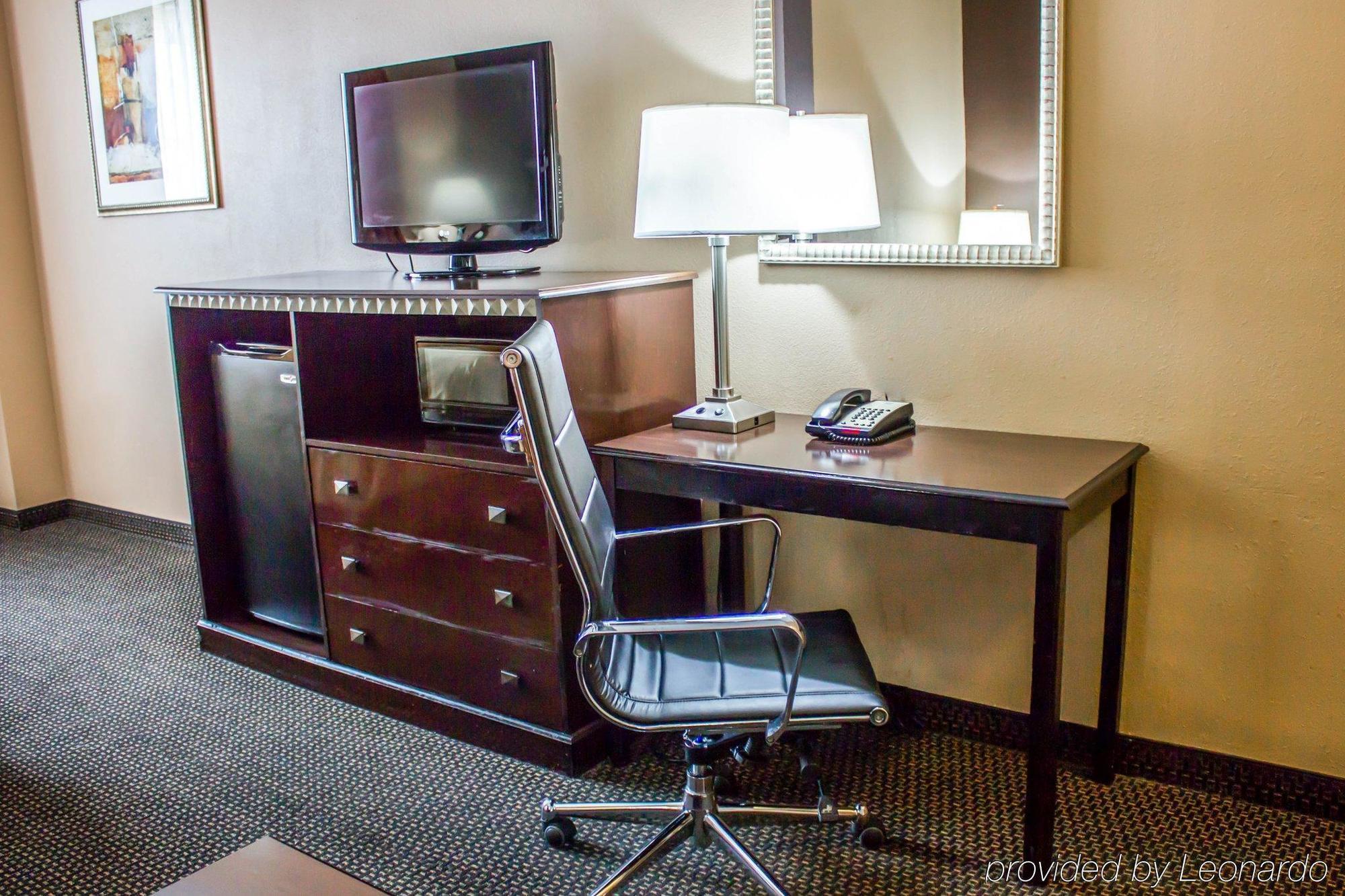 Travelodge By Wyndham Queens New York