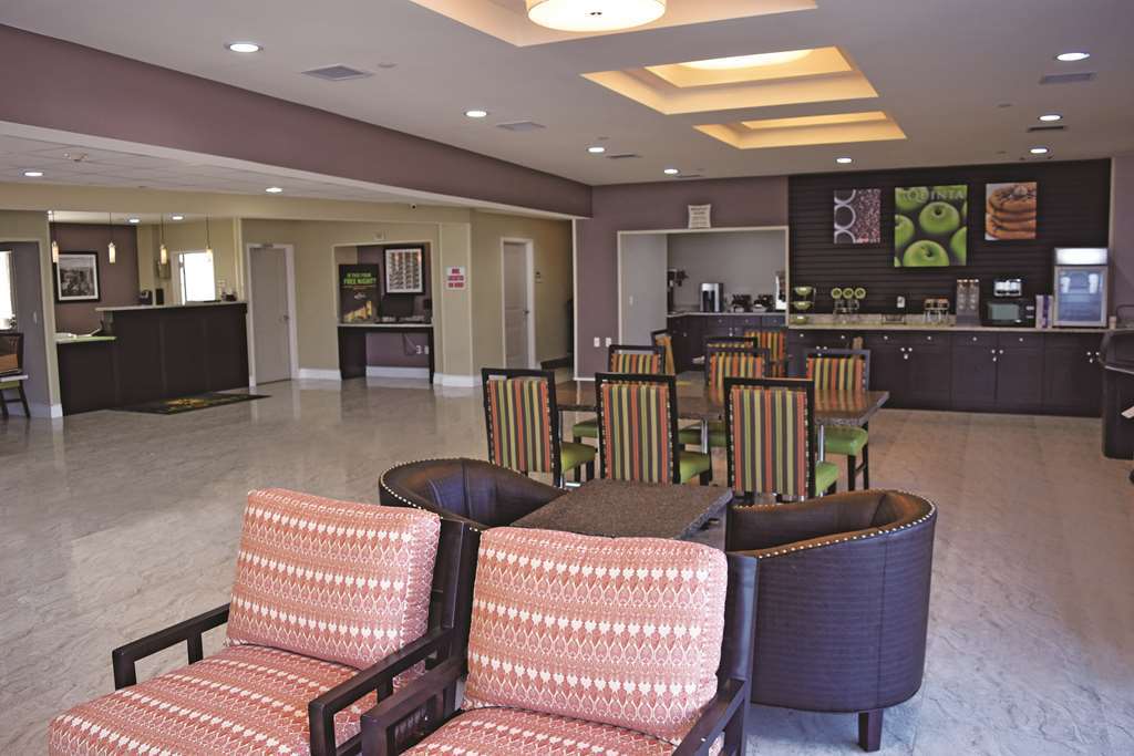 La Quinta & Far Rockaway - 2*