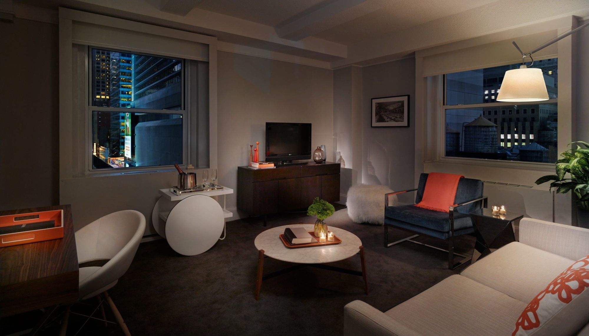 Hotel Paramount Times Square 4*