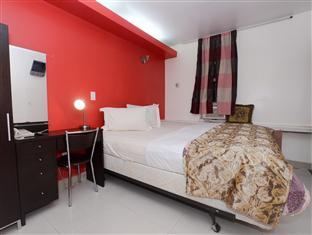 Doxie Hotel 2*