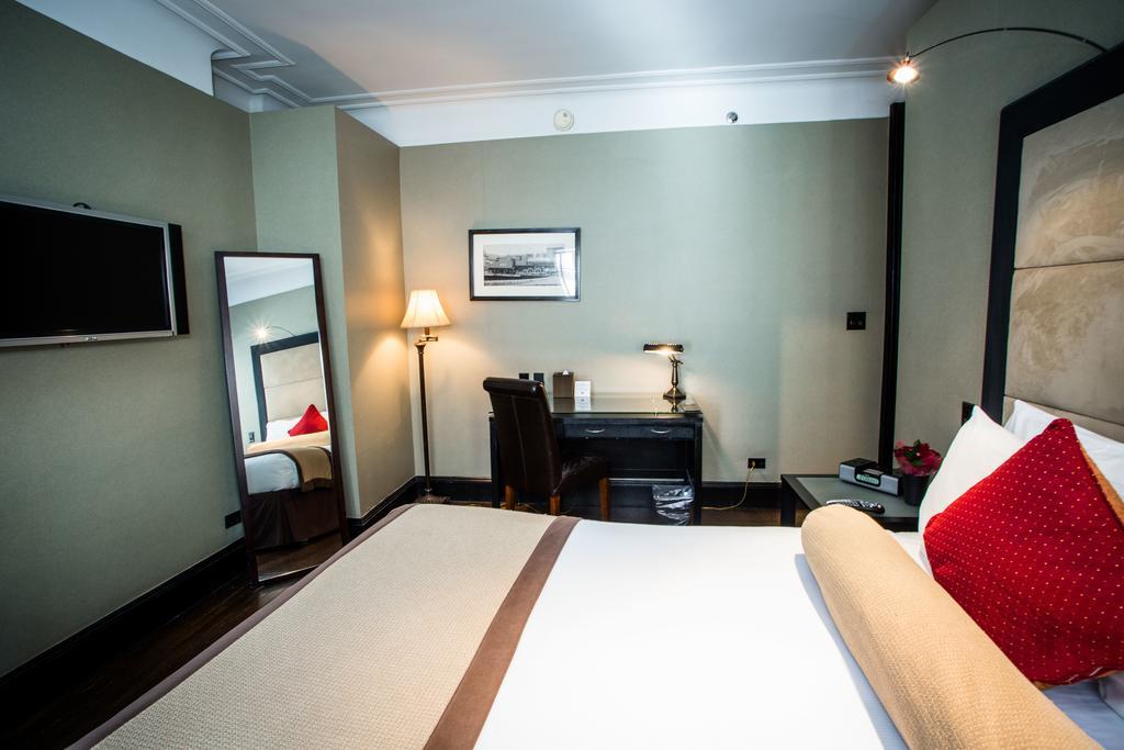 Hotel Mansfield 4*