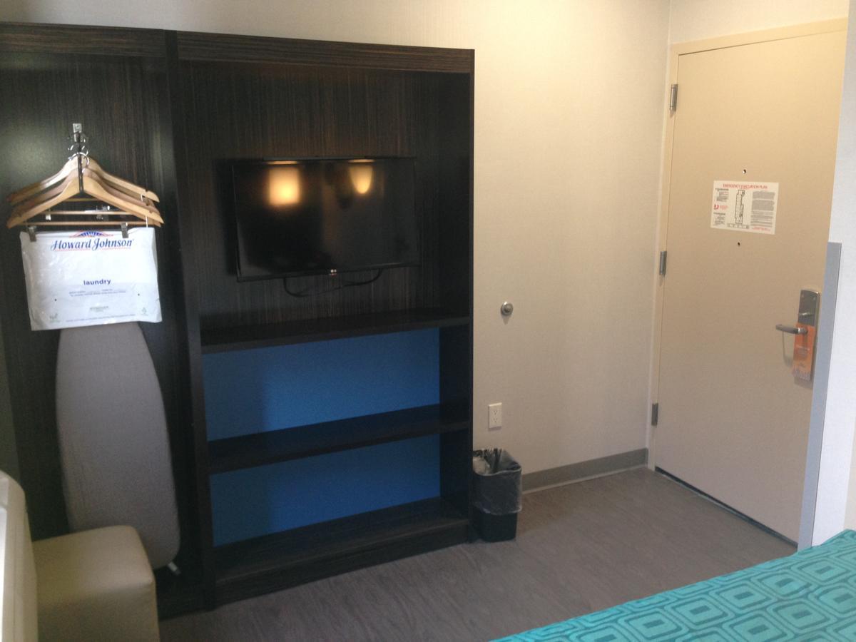 Hotel Rockaway 3*