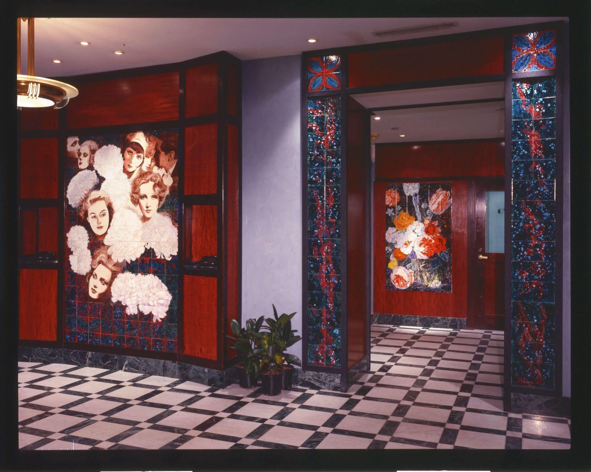 Hotel Washington Square 4*