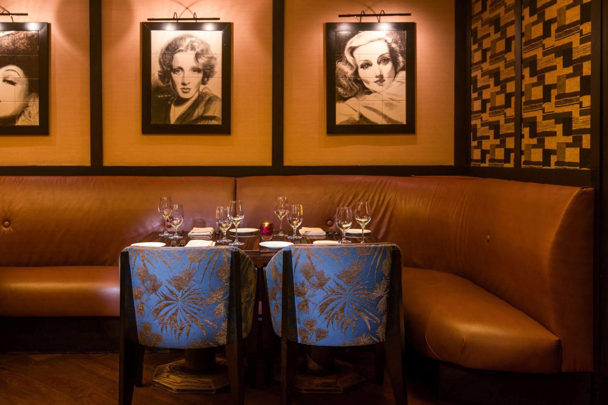 Hotel Washington Square 4*