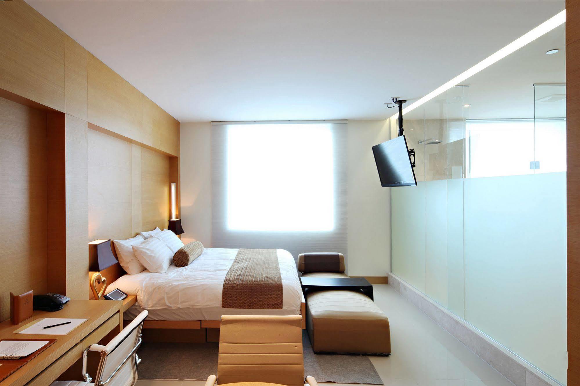 The One Boutique New York