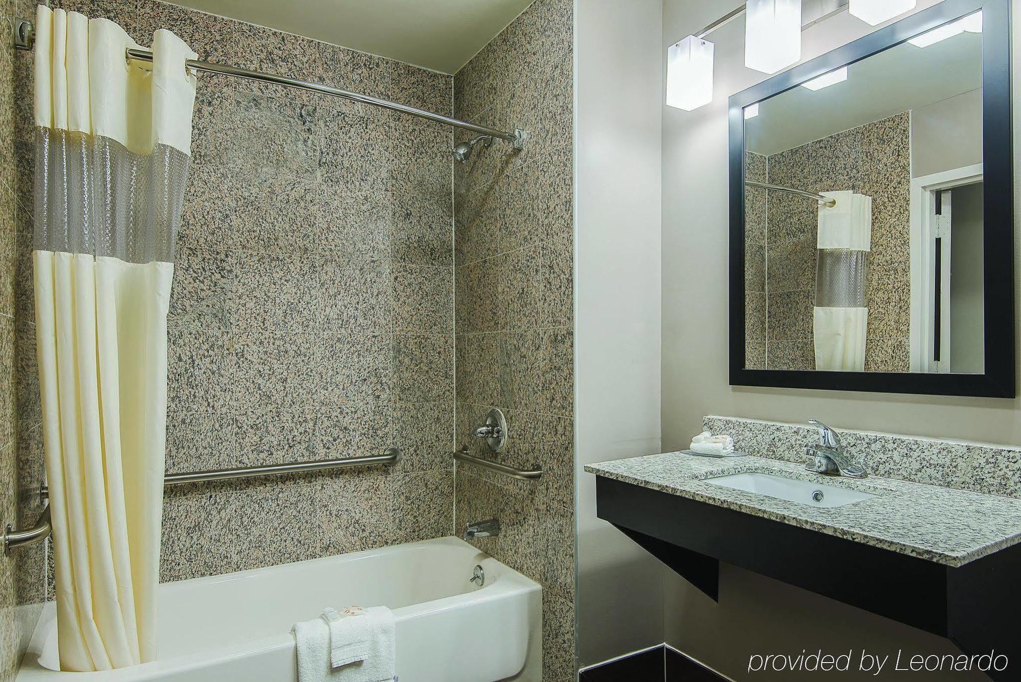 La Quinta By Wyndham Brooklyn East Hotel New York