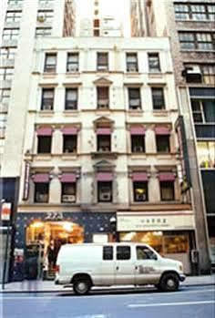 Doxie Hotel 2*