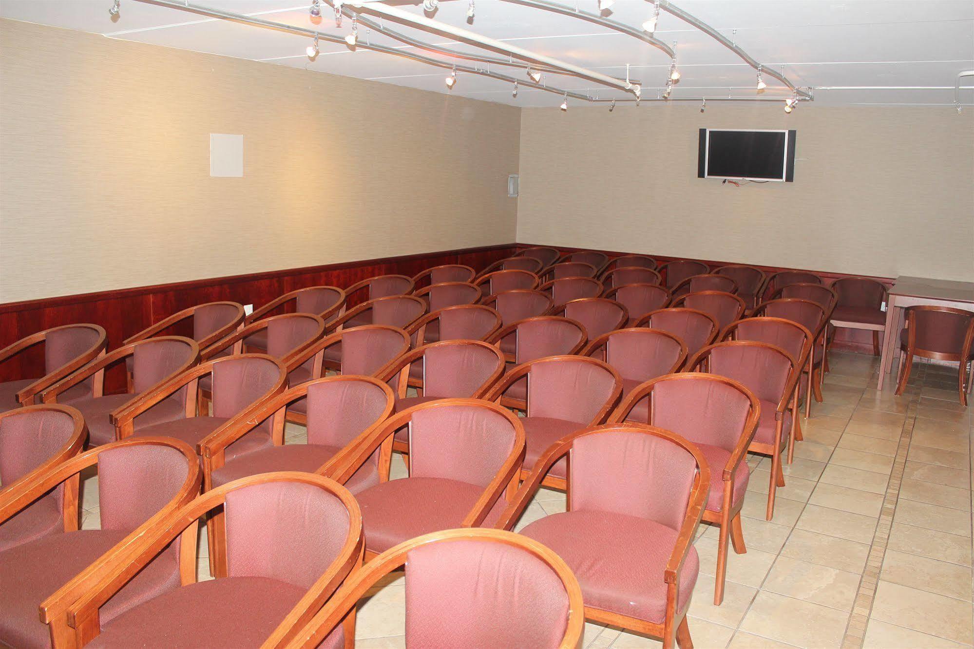 Howard Johnson Queens Village Hotel New York