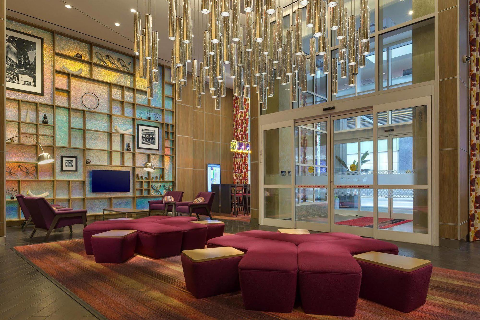 Hampton Times Square Hotel 3*