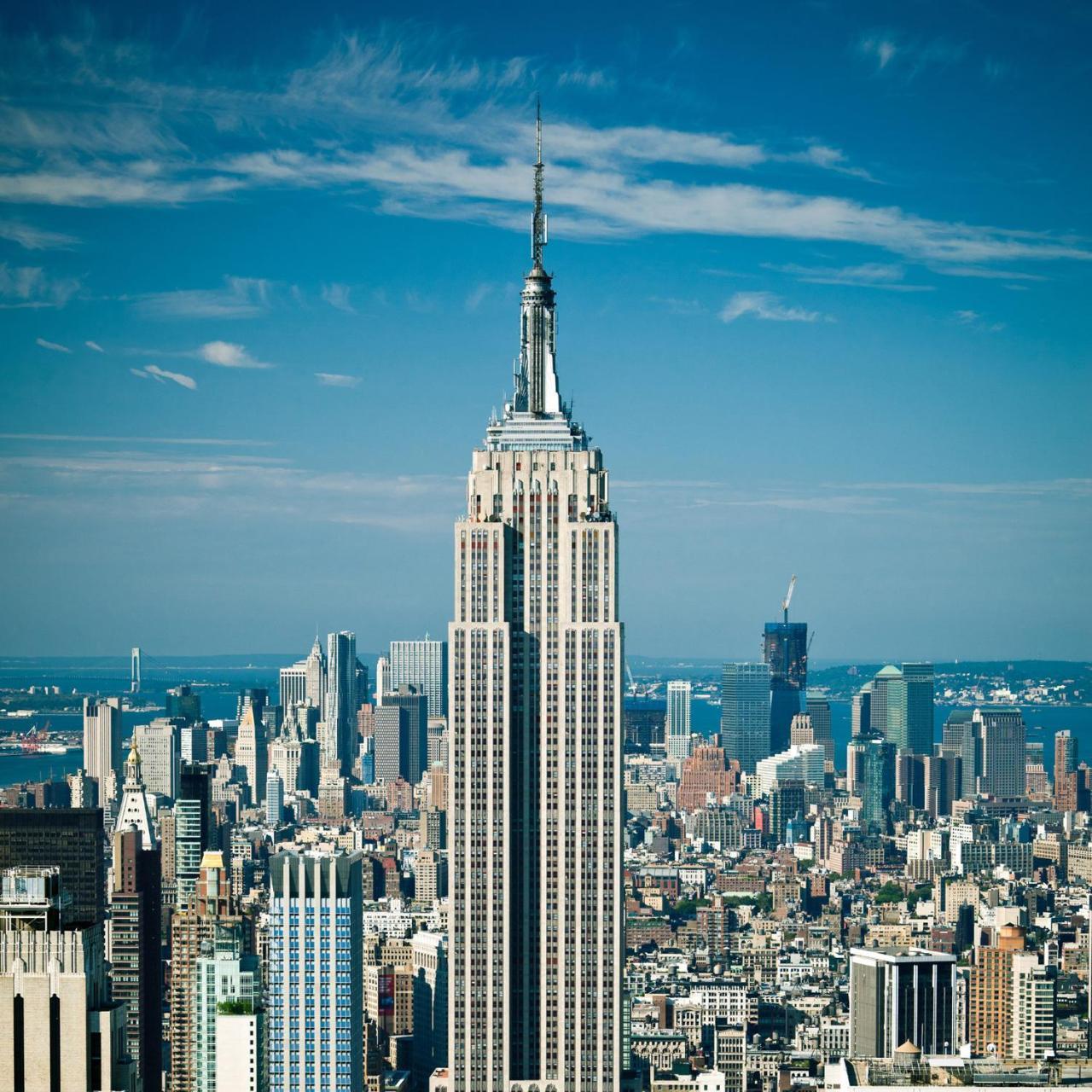 Broadway Apartment *