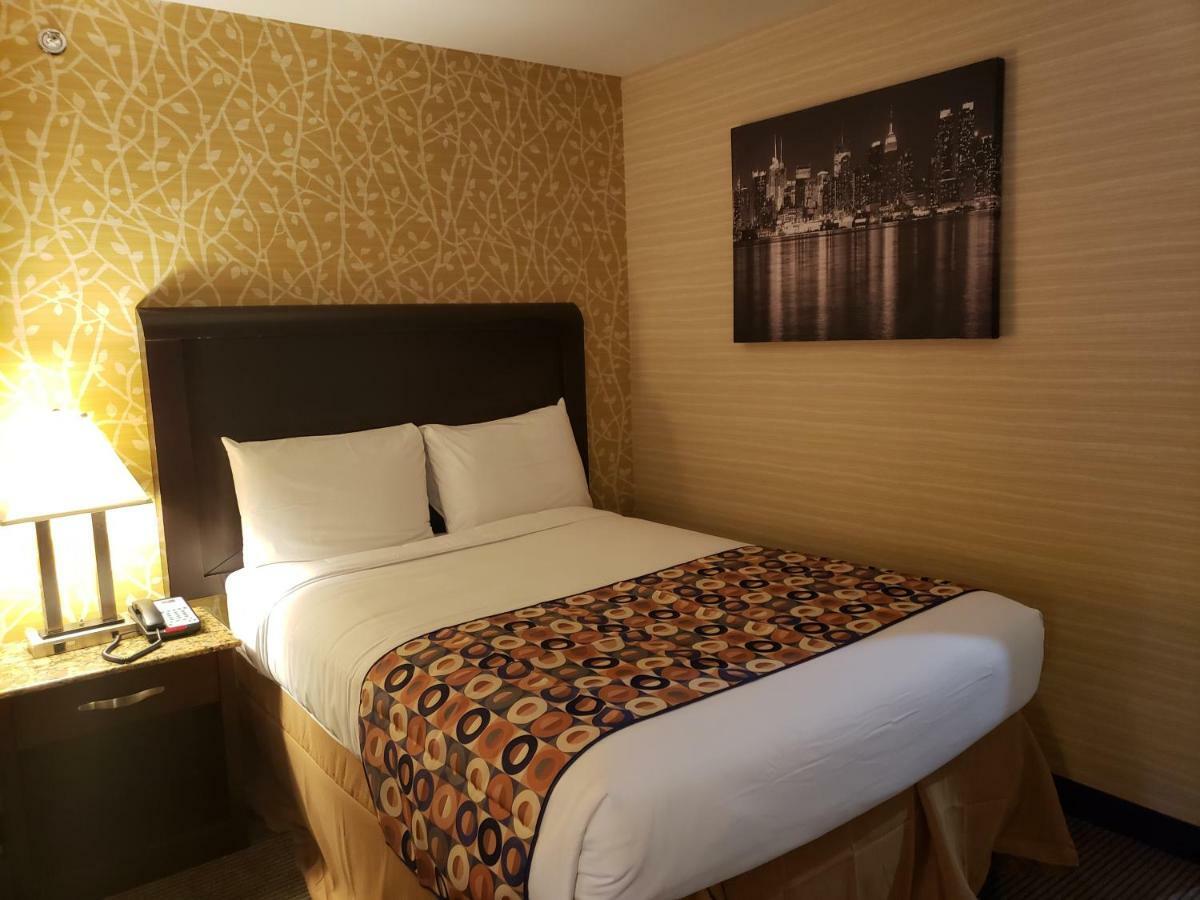 Elmhurst 3* Nova York