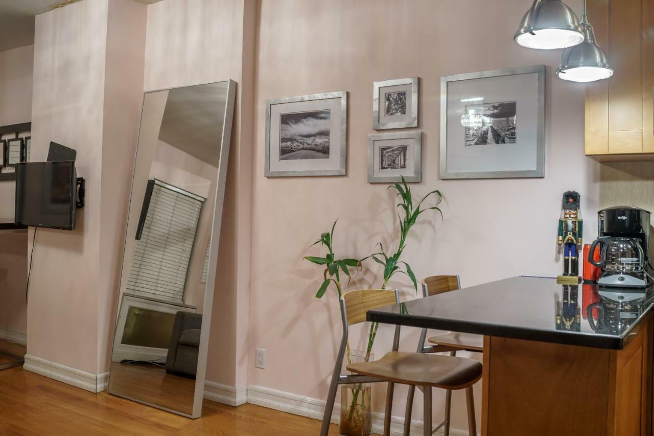 36th Street Apartment *
