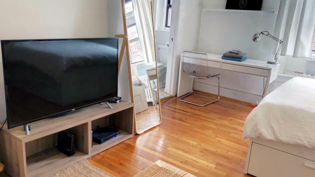 Heart Of The Village Apartment *