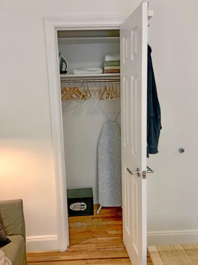 Heart Of The Village Apartment *