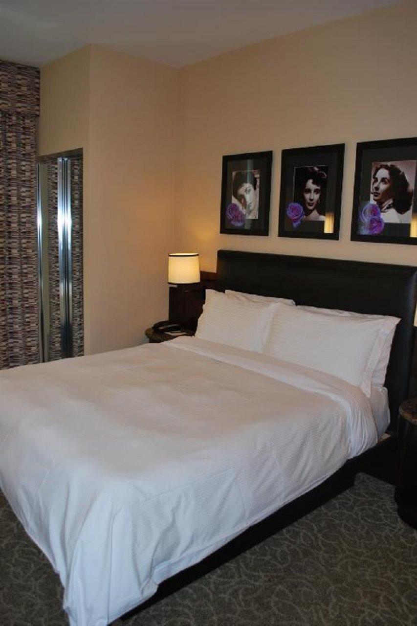 Hotel Washington Square 4*