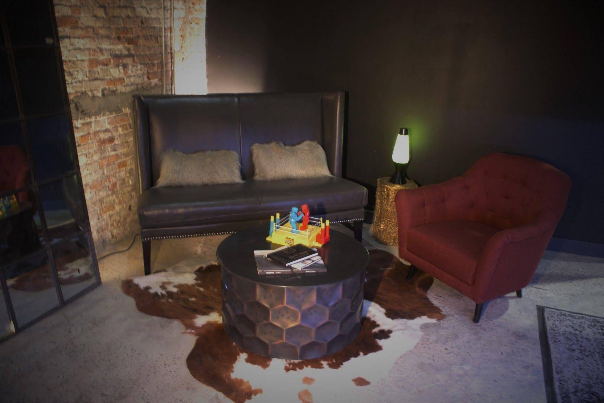 Riff Downtown Hotel