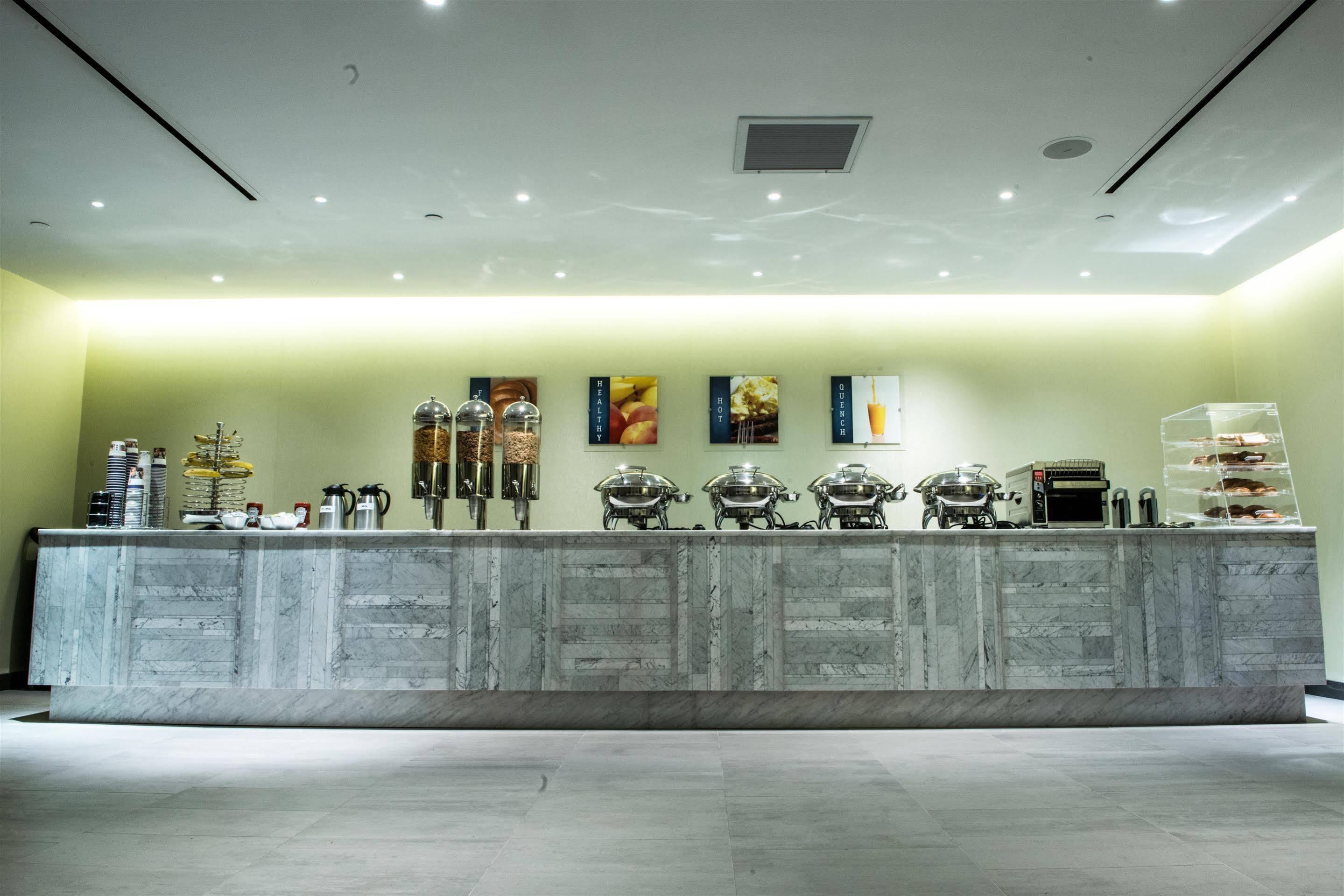 Hotel Western Premier Herald Square 3*